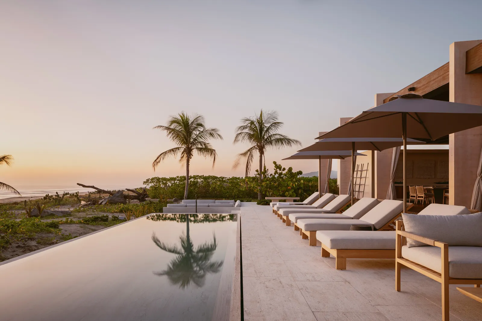 Empty restaurant table